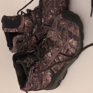 Realtree Boys Camouflage Outdoor Hiking Boots. Lace Up. Size 5